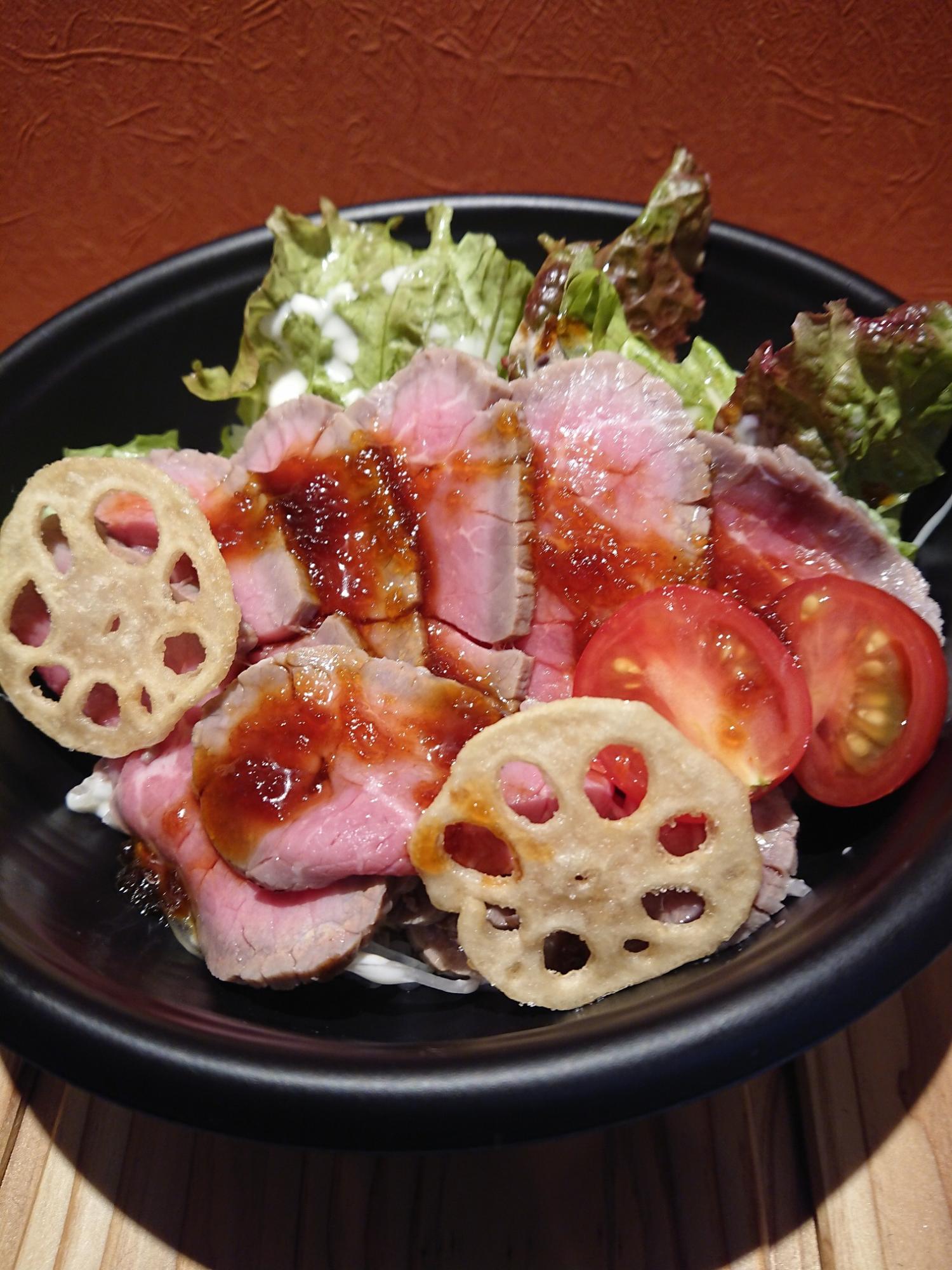 ローストビーフ丼