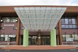 裾野市民体育館入口の写真