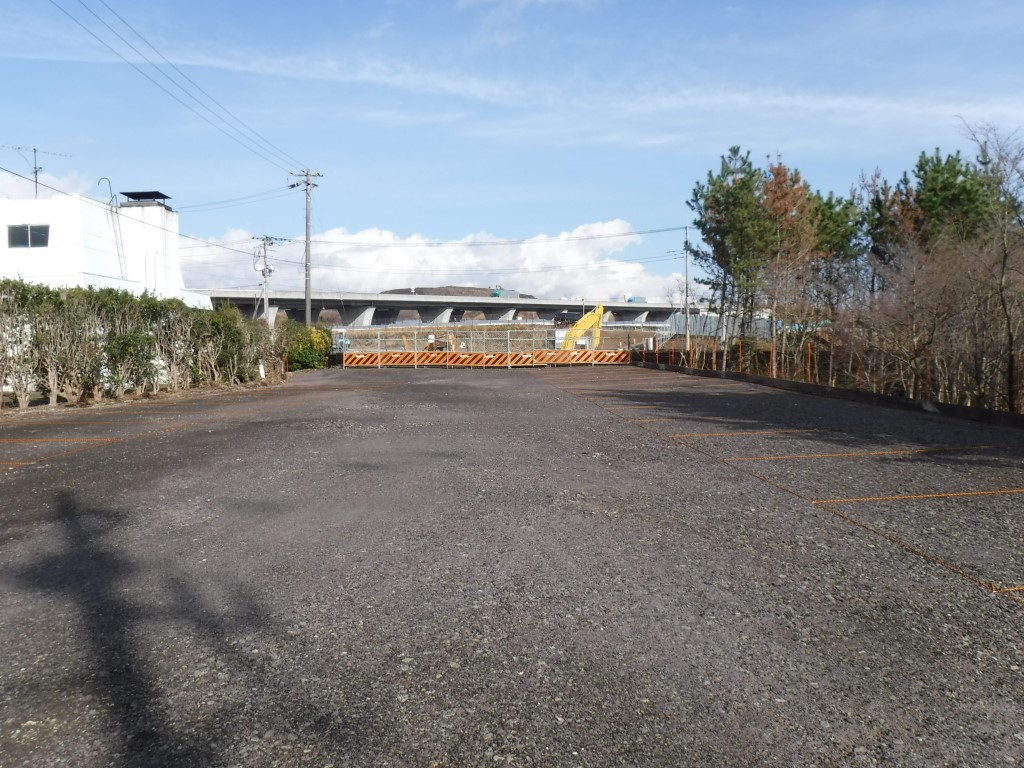 新火葬施設仮設駐車場の写真