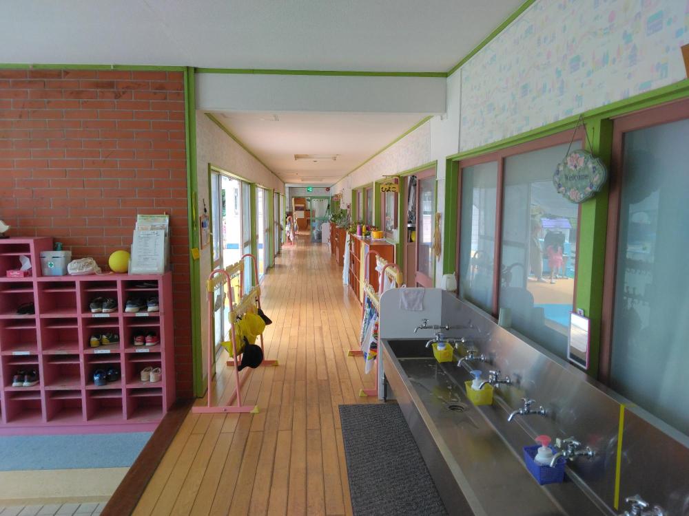 深良幼稚園 教室（4）