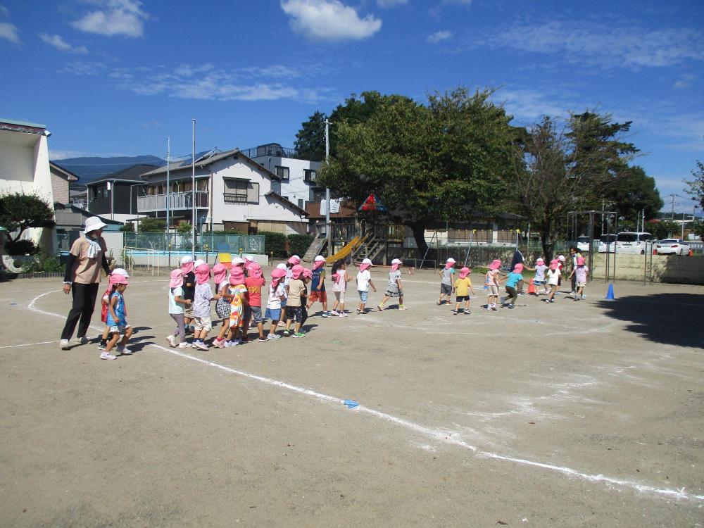 西幼稚園 運動場（1）
