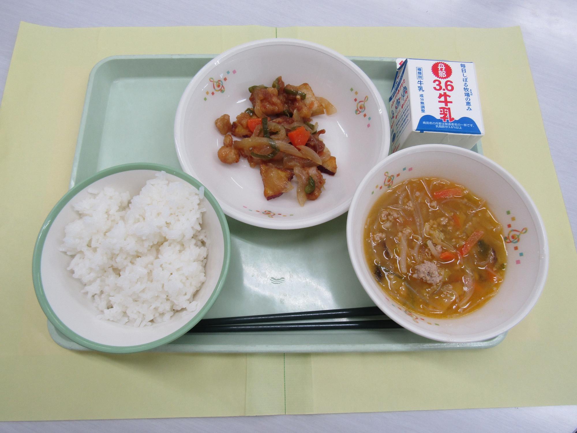 11月のふるさと給食の日
