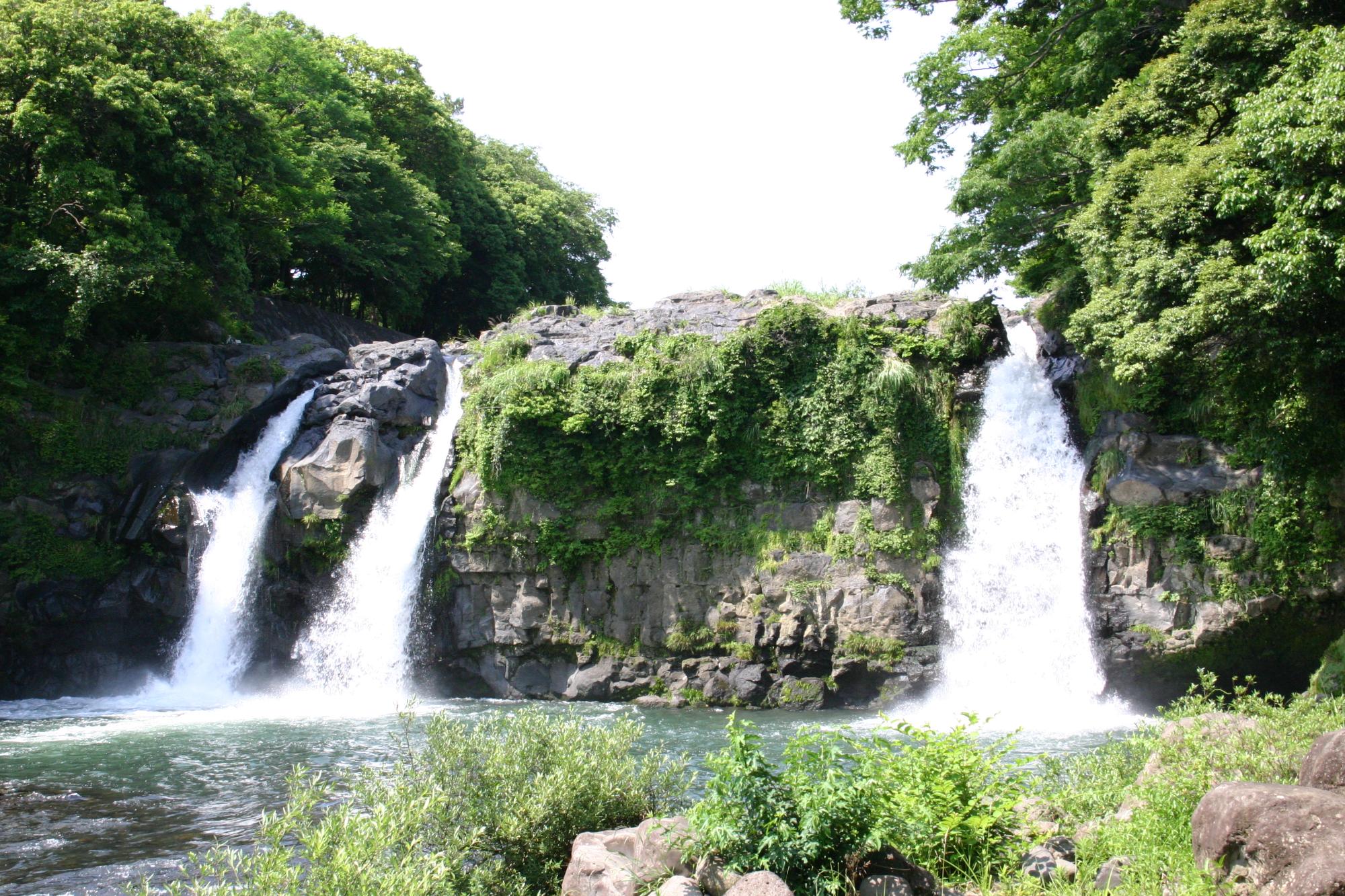 五竜の滝 雄滝（雪解・富士見・月見）